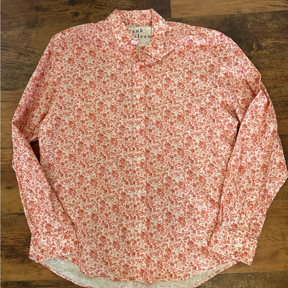 Frank & Eileen Finbar Red Floral Button Down Shirt Size Medium